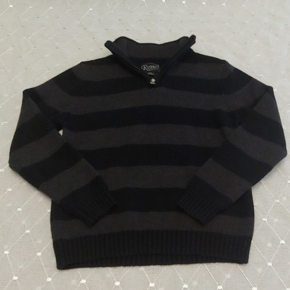 Boys sweater size 5/6